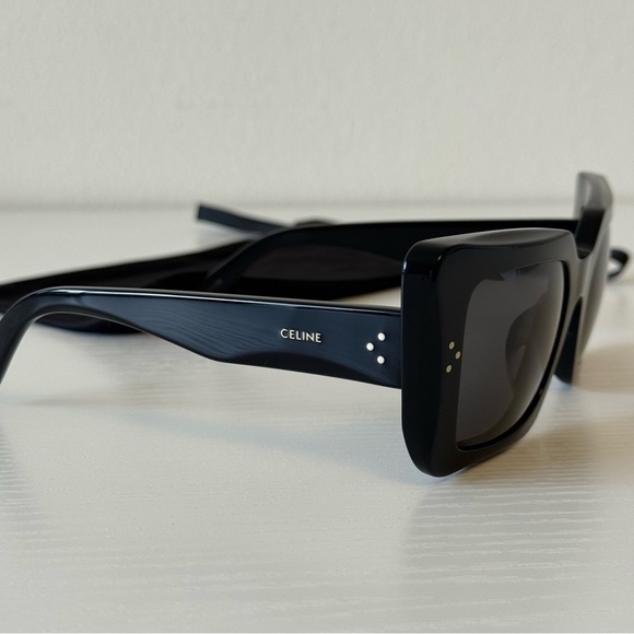 New! Celine Black Sunglasses CL40156U 01A, Authentic